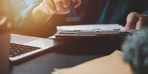 Hürden bei der Arbeitsmarktzulassung – Der Inländervorrang im Fokus Hürden bei der Arbeitsmarktzulassung – Der Inländervorrang im Fokus